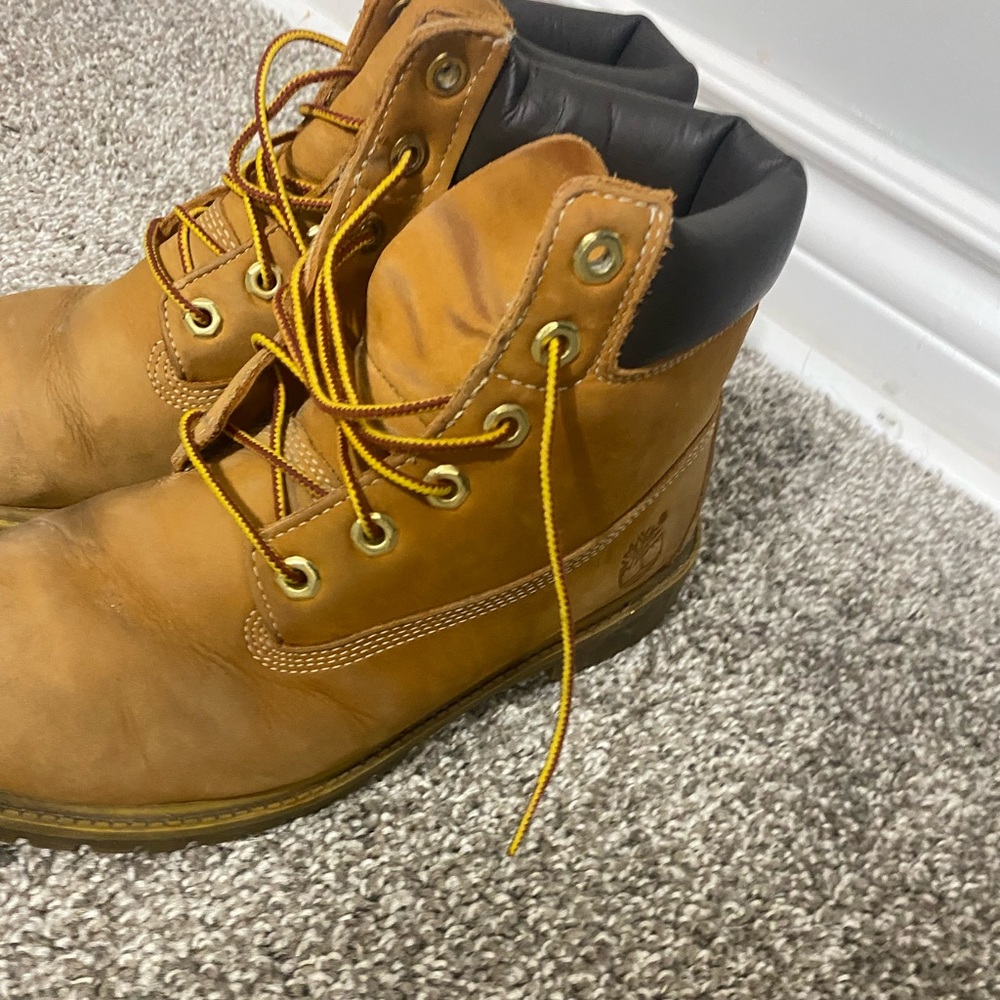 Men’s size 5.5 timberland boots